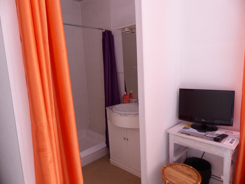 Hotel La Belle Etoile Saint-Nazaire  Esterno foto