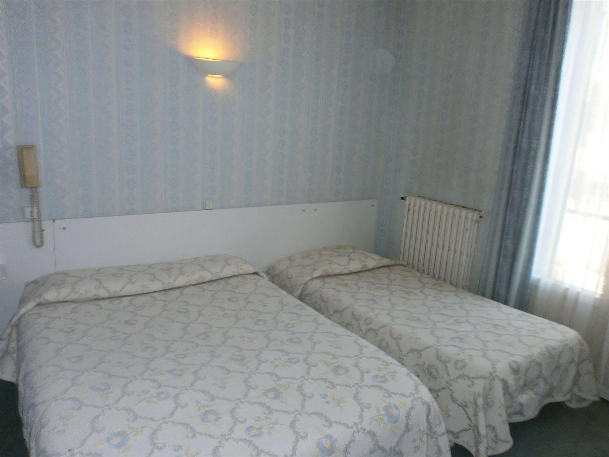 Hotel La Belle Etoile Saint-Nazaire  Esterno foto